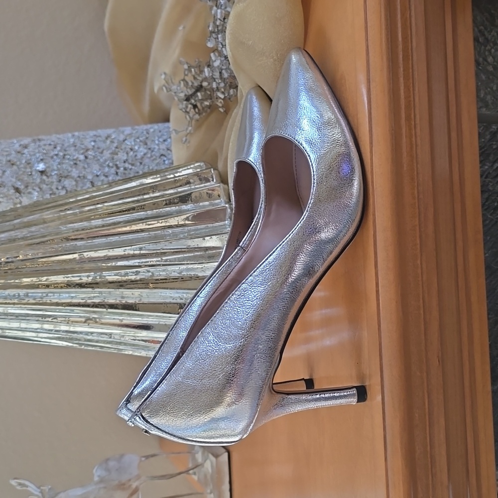 New! Bcbgeneration Metallic Silver Heels Size 7 - image 7